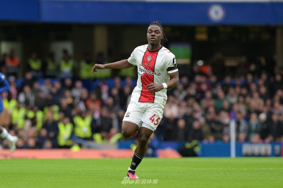 对曼联比赛 对曼联比赛