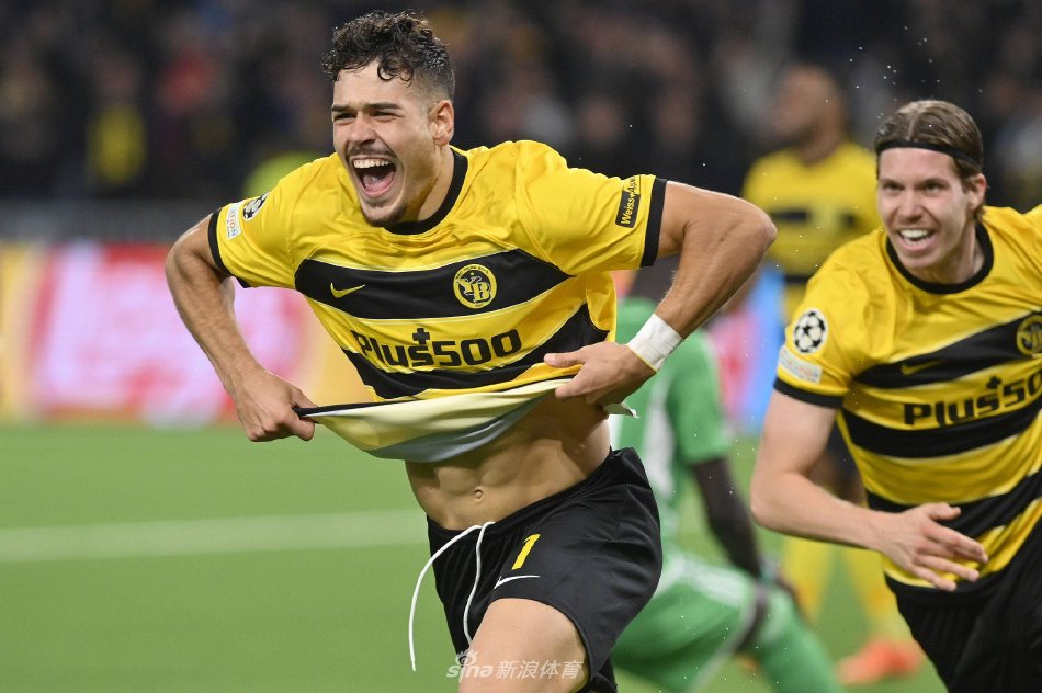 示出他强大 示出他强大