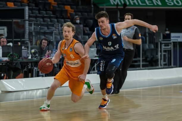 双方均展现 双方均展现